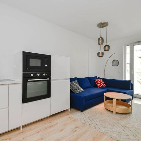 New Modern Apartment In City Center Bratislava Exterior photo